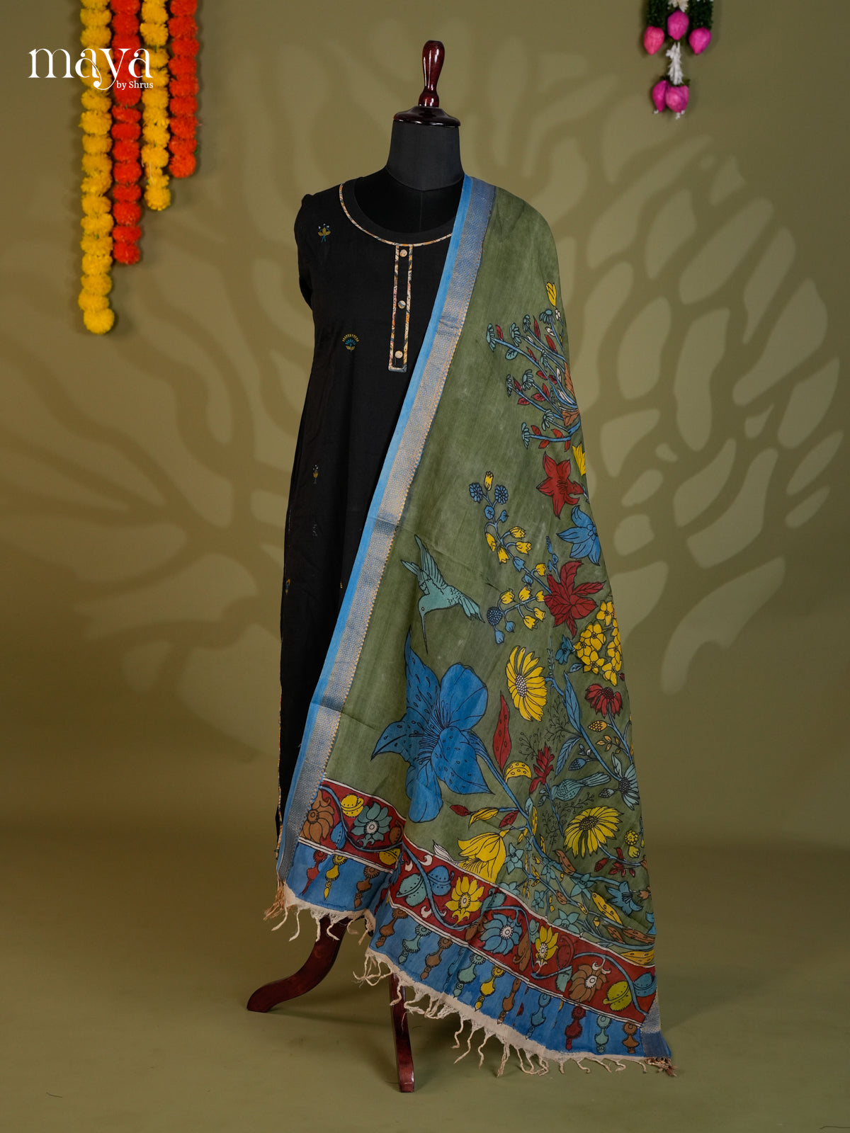 MEA24075-Penkalamkari  Dupatta