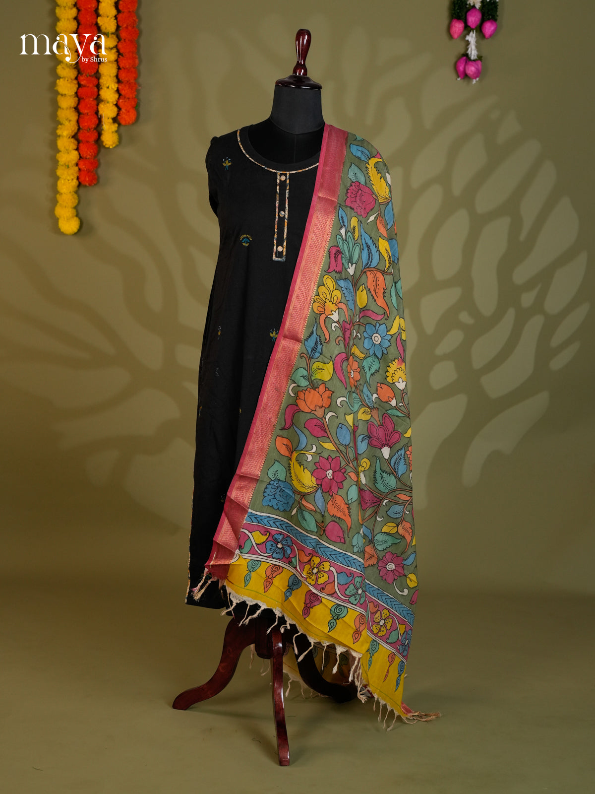 MEA24078-Penkalamkari  Dupatta