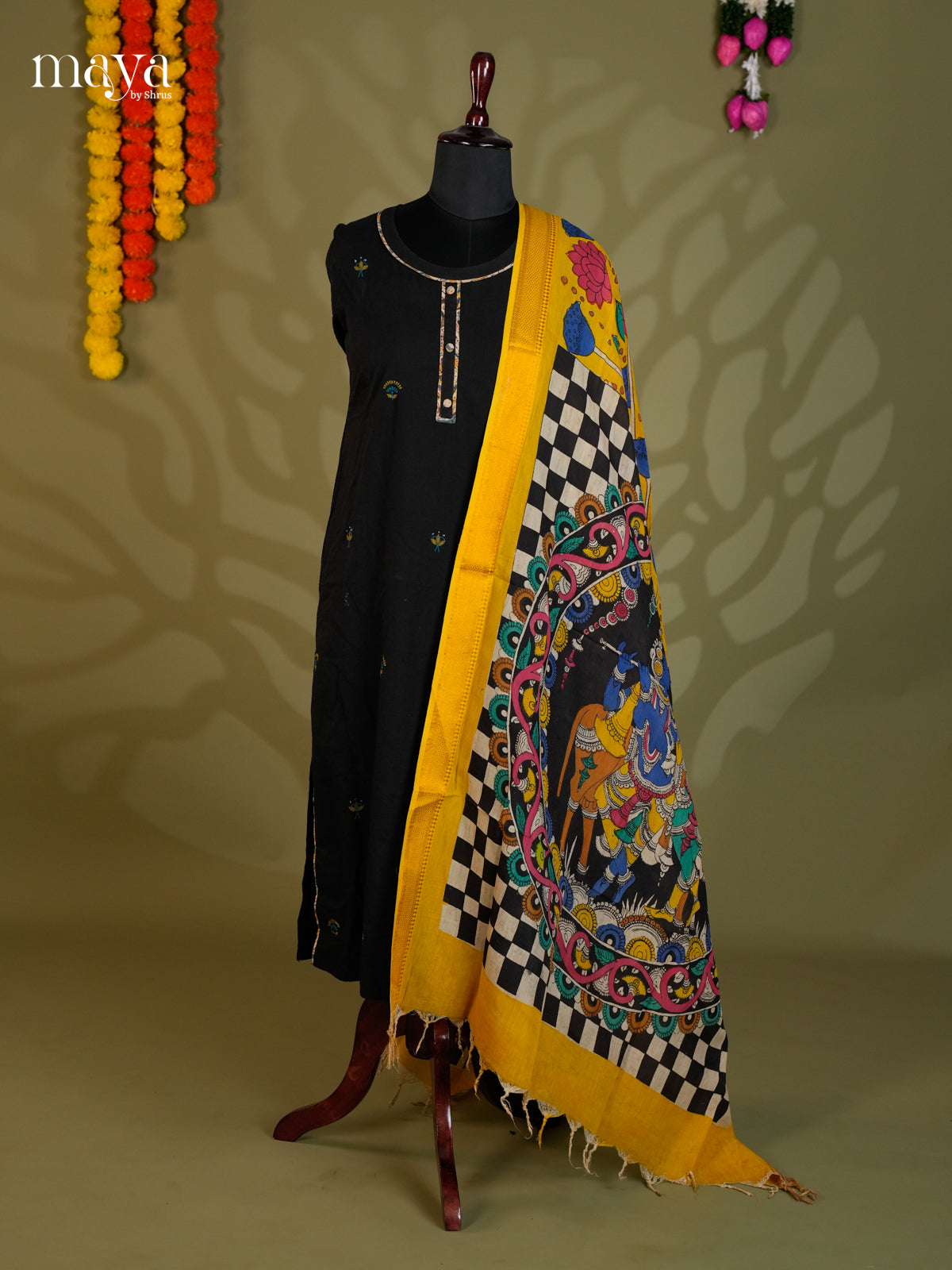 MEA24089-Penkalamkari  Dupatta