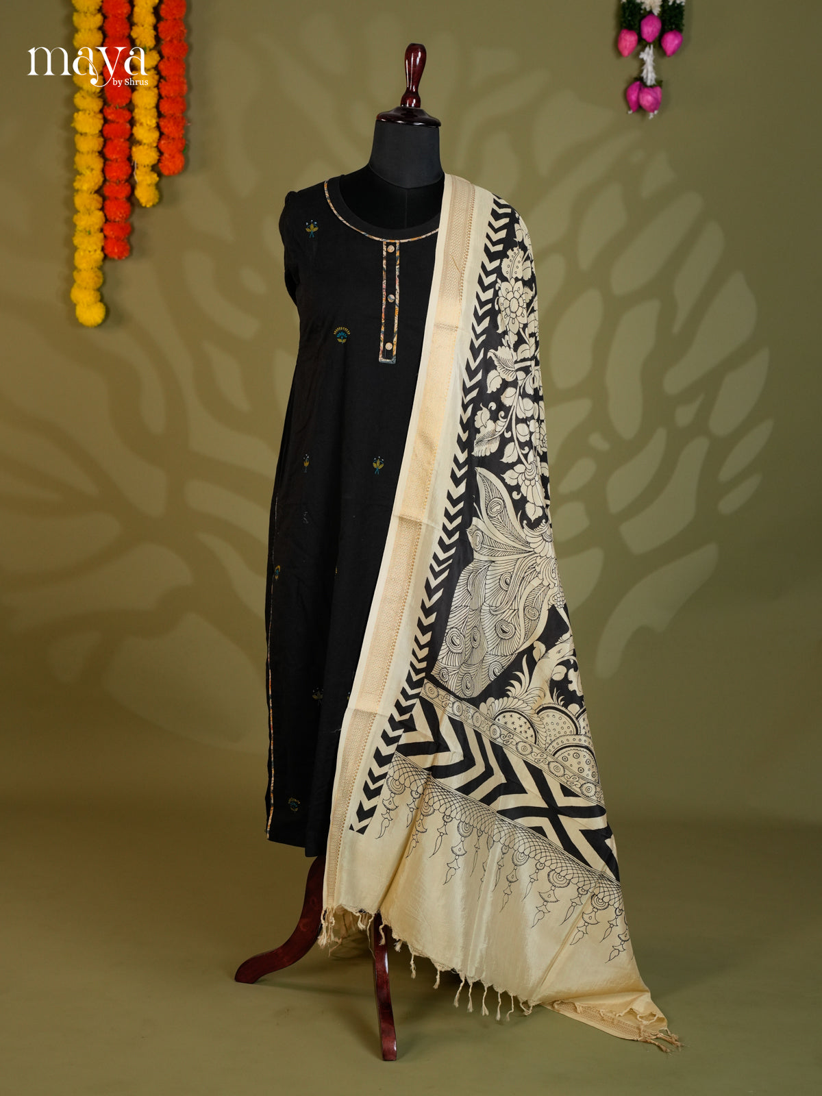 MEA24106-Penkalamkari  Dupatta