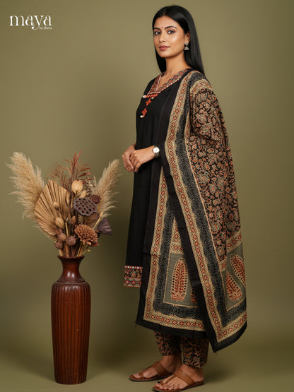Readymade 3PC Suits - MEC12005