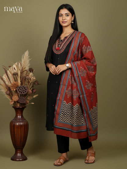 Readymade 3PC Suits - MEC12011