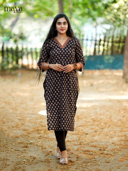 Readymade Kurti - MEE07025
