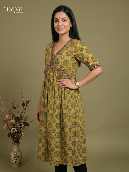 Aliya Cut Ajrakh Readymade Kurti - MEE07040