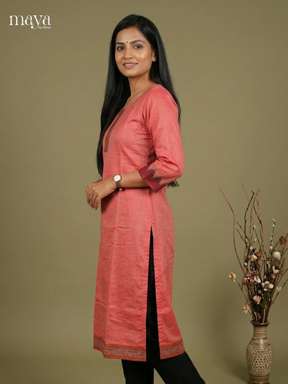Readymade Kurti - MEE07073