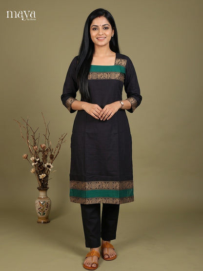 Readymade Kurti - MEE07076