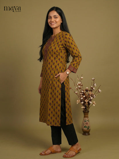 Readymade Kurti - MEF18010