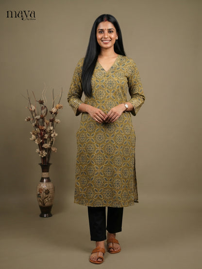 Readymade Kurti-MEF22070