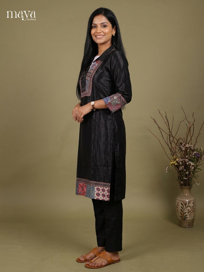 Readymade Kurti - MEF29037