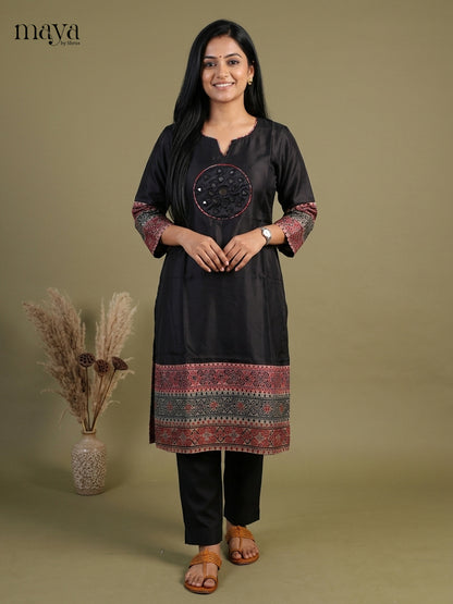 Readymade Kurti - MEF29135