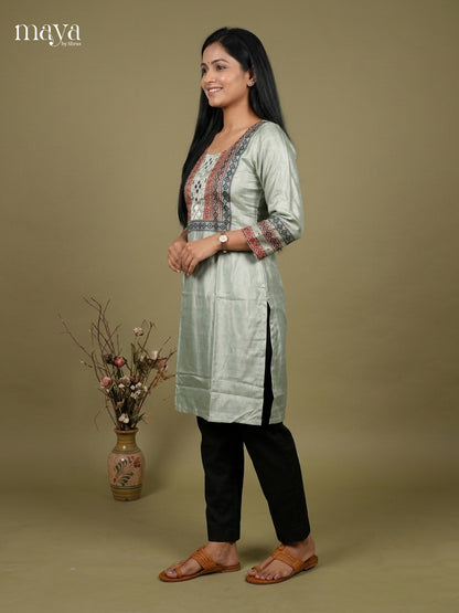 Readymade Kurti - MEF29167