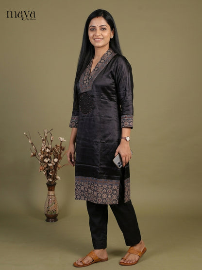 Readymade Kurti - MEF29175