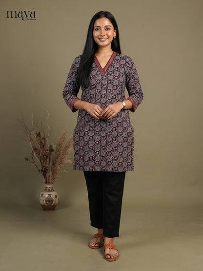 Readymade Kurti - MEG15017