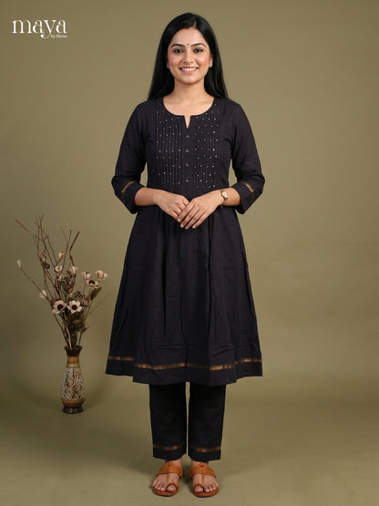 Readymade 2PC Suits - MEG15028