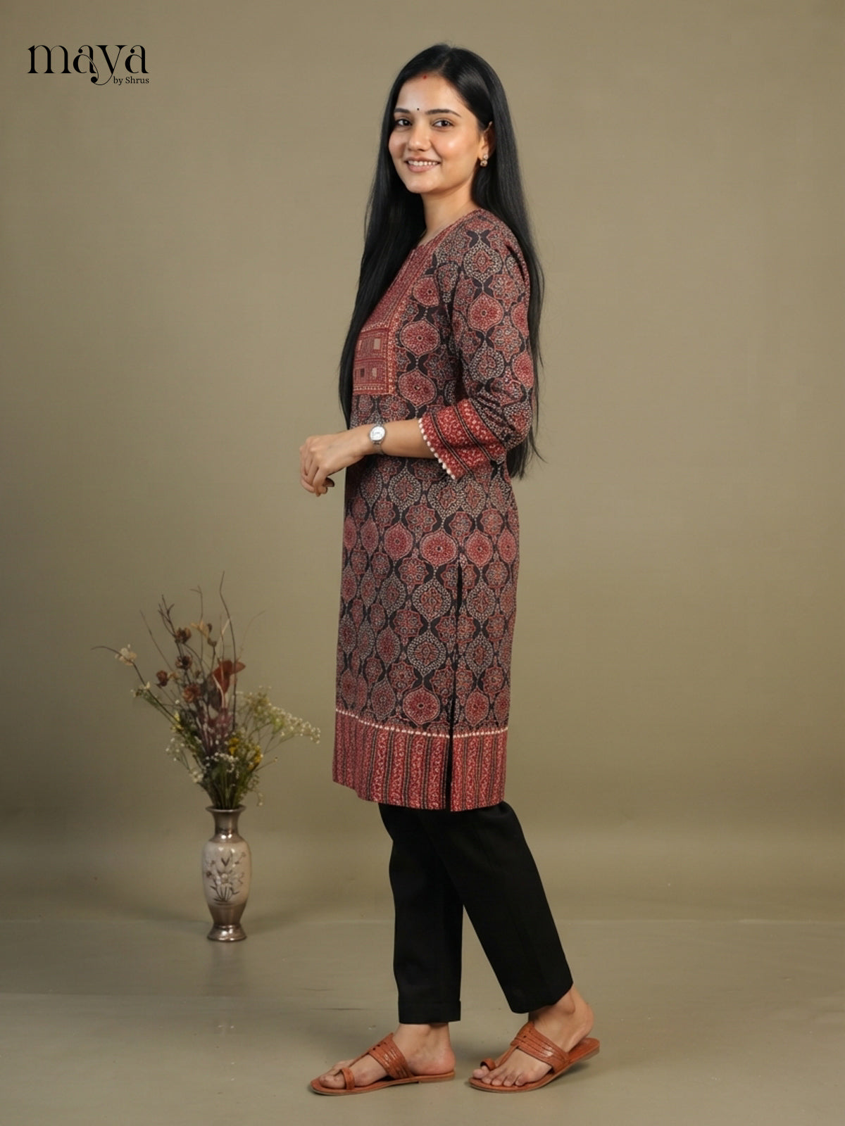 Readymade Kurti - MEG16002