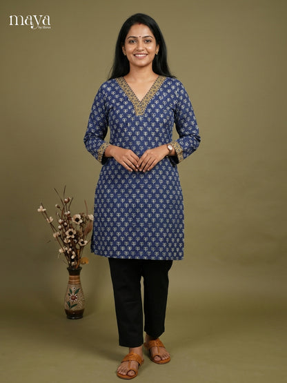 Readymade Kurti - MEH17002