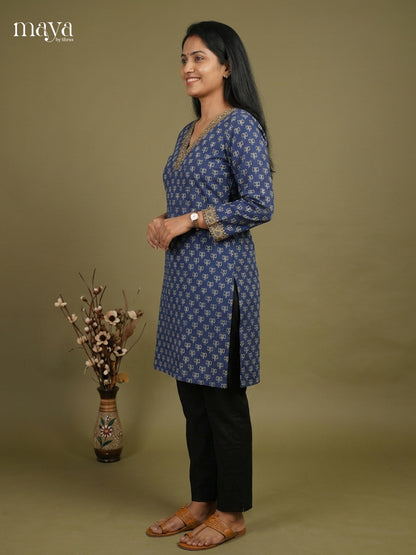 Readymade Kurti - MEH17002