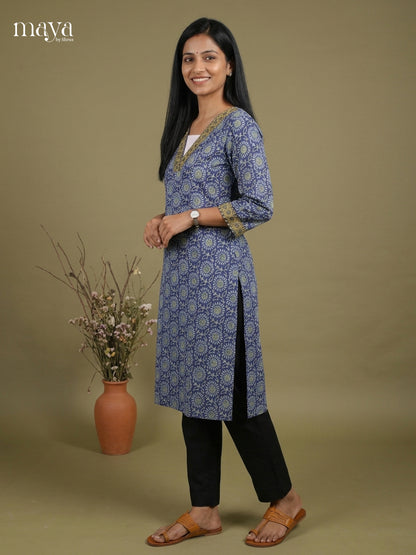 Readymade Kurti - MEH17003