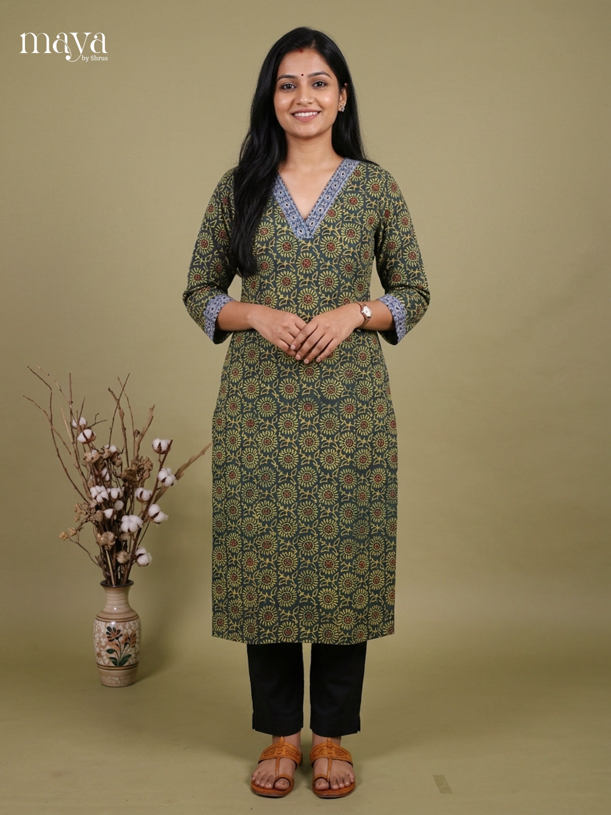 Readymade Kurti - MEH17004
