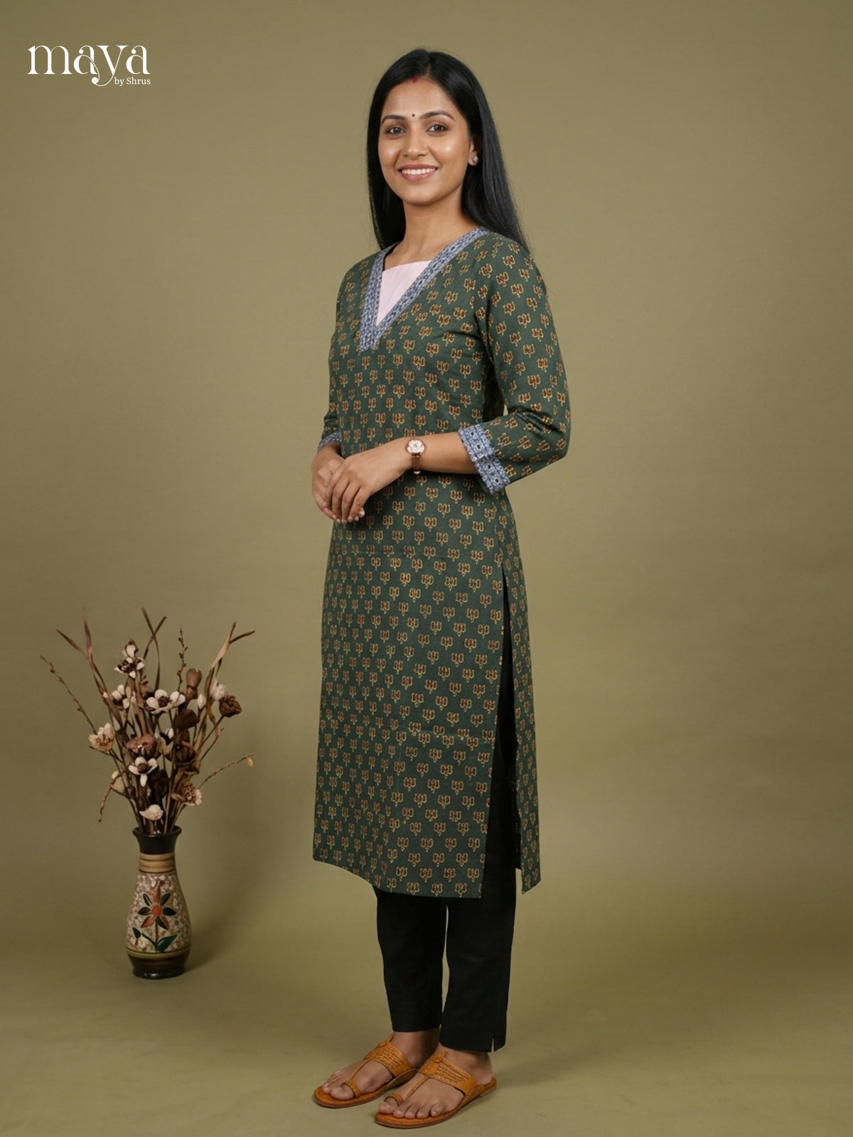 Readymade Kurti - MEH17005