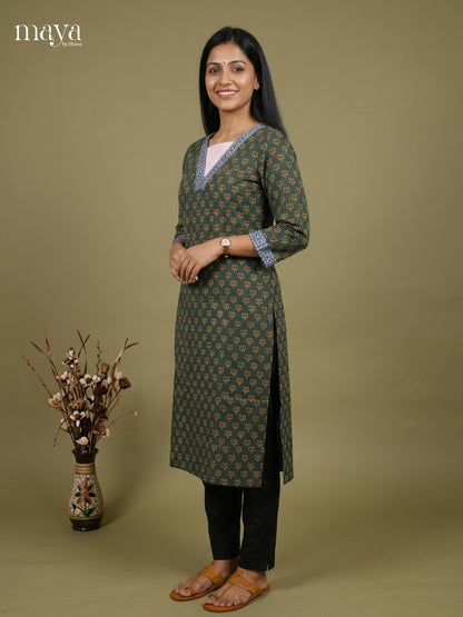 Readymade Kurti - MEH17005