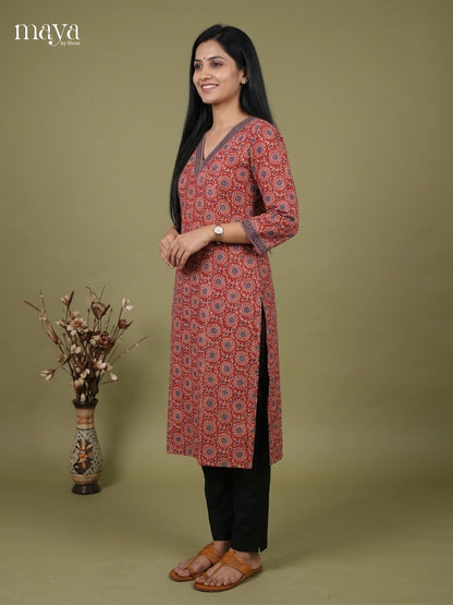Readymade Kurti - MEH17010