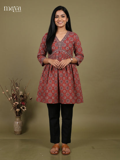 Readymade Kurti - MEH17013