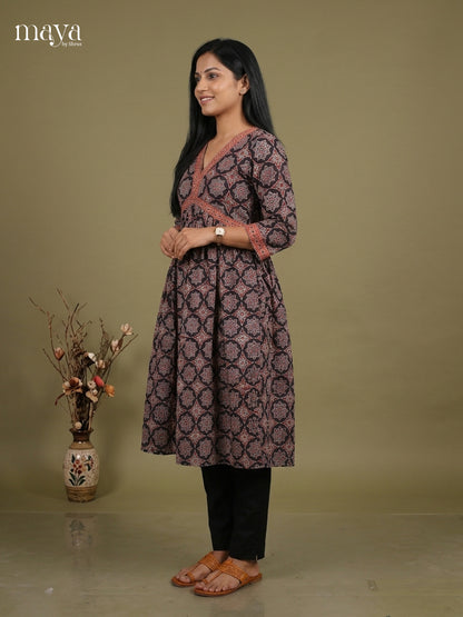 Readymade Kurti - MEH17016