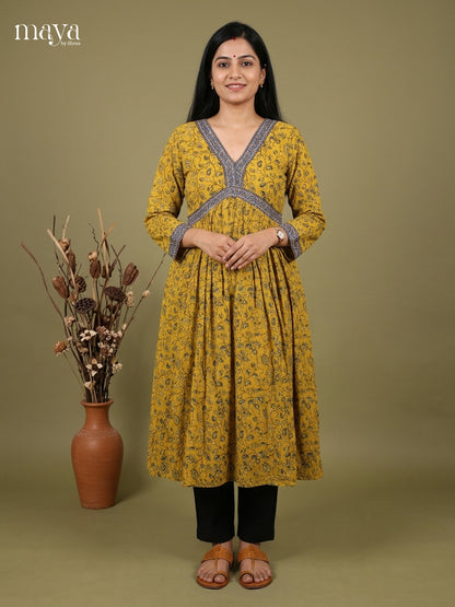 Readymade Kurti - MEH17020