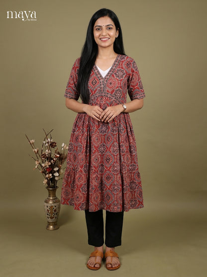 Readymade Kurti - MEH17021