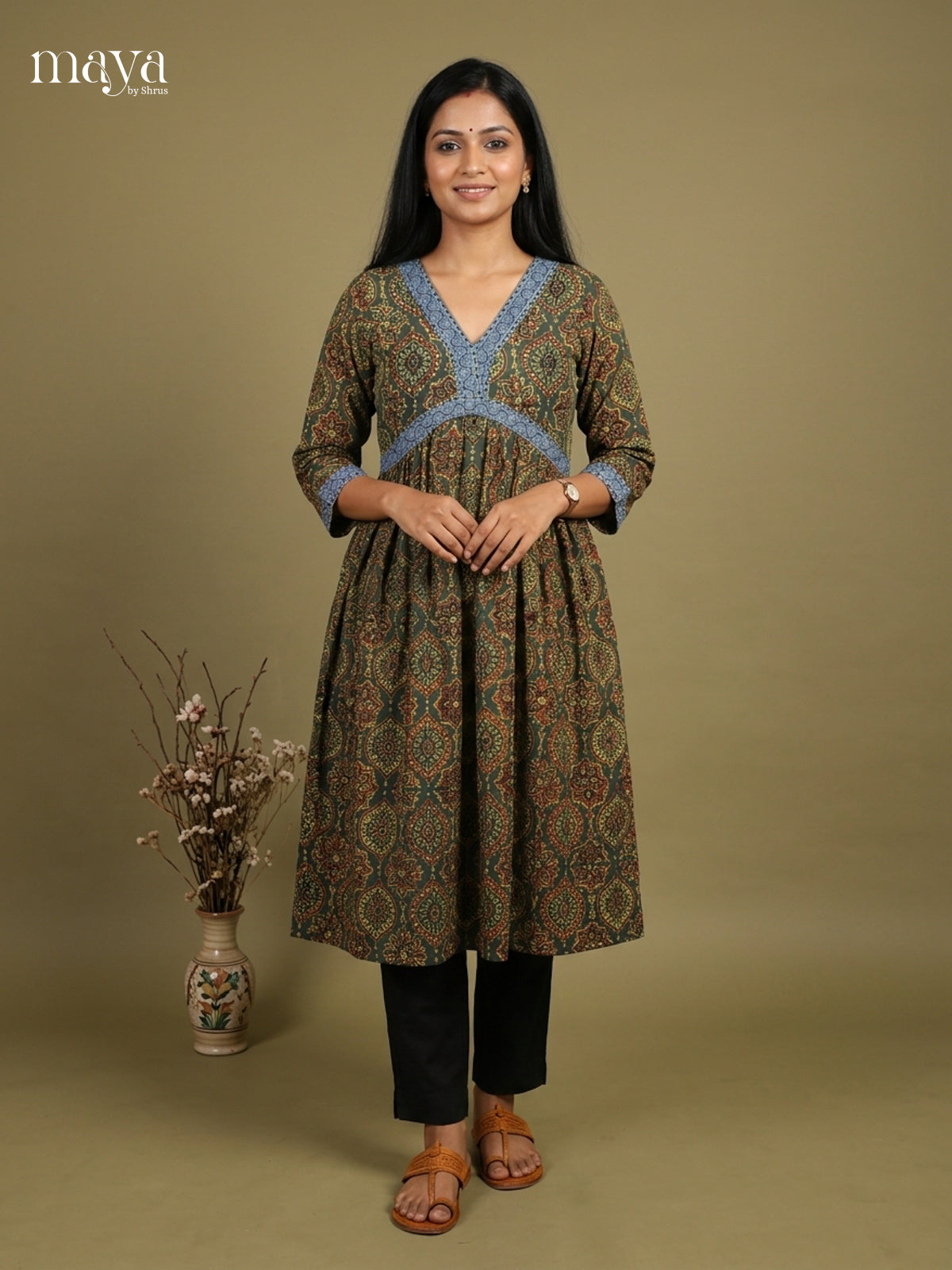Readymade Kurti - MEH17023