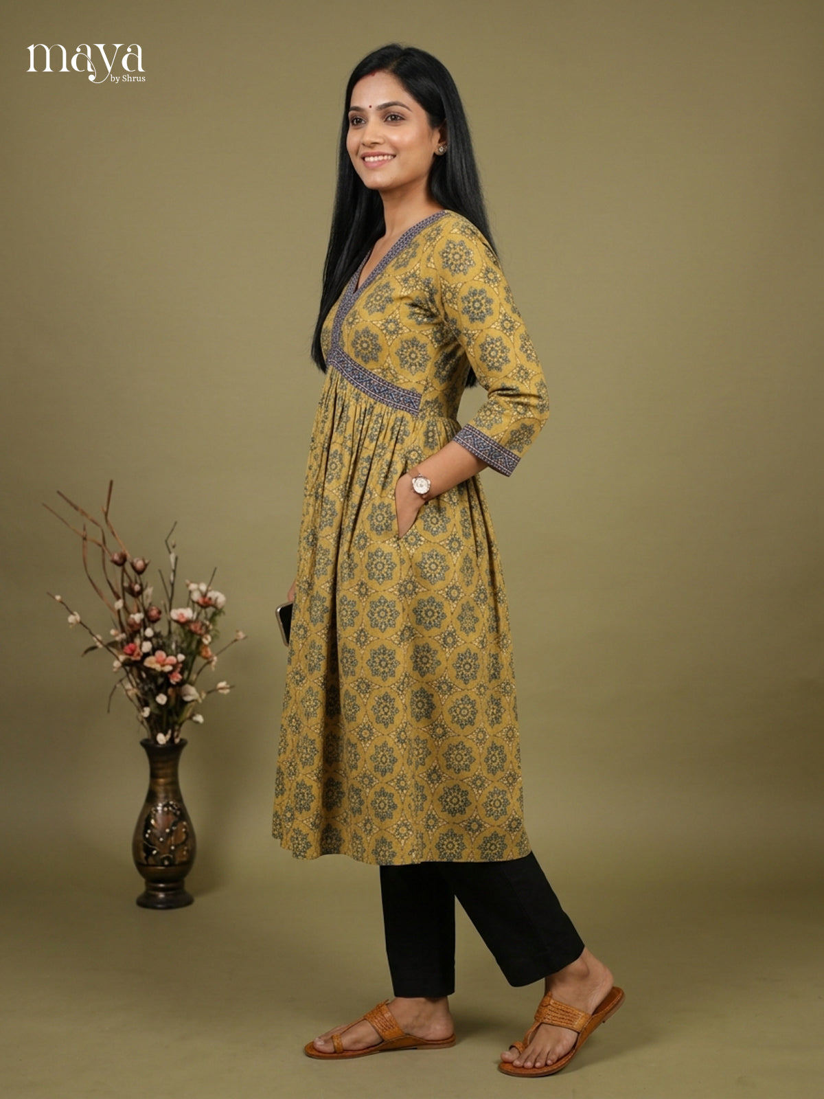 Readymade Kurti - MEH17027