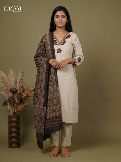 Readymade 3PC Suits - MEI08025