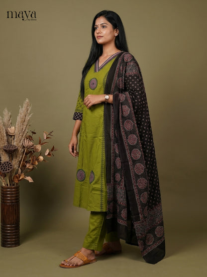 Readymade 3PC Suits - MEI08029