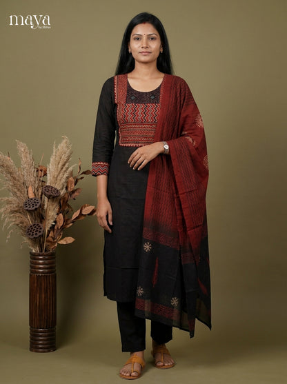 Readymade 3PC Suits - MEI08037