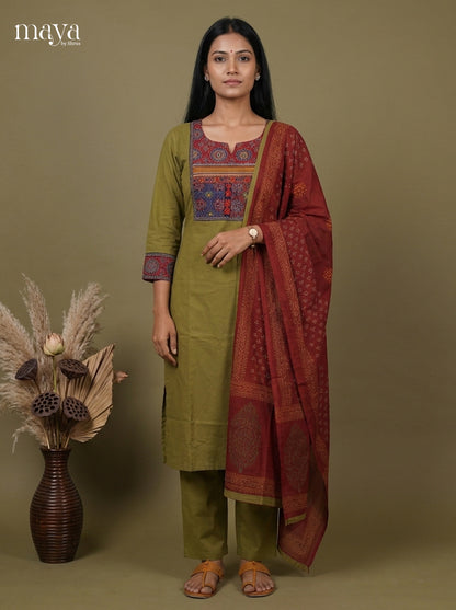 Readymade 3PC Suits - MEI09012