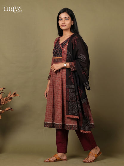 Readymade 3PC Suits - MEI09038