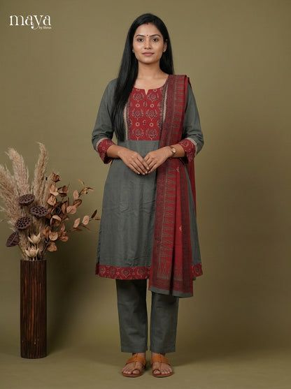 Readymade 3PC Suits - MEI09040
