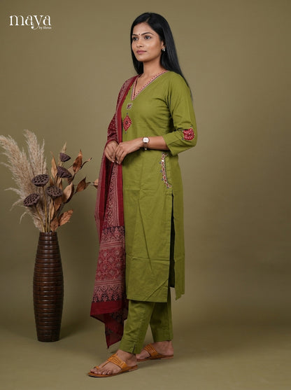 Readymade 3PC Suits - MEI09045