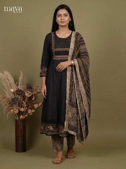 Readymade 3PC Suits - MEI09073