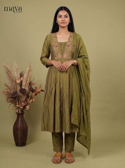 Pretty Green Readymade 3PC Suits with floral embroidery in the neck yoke